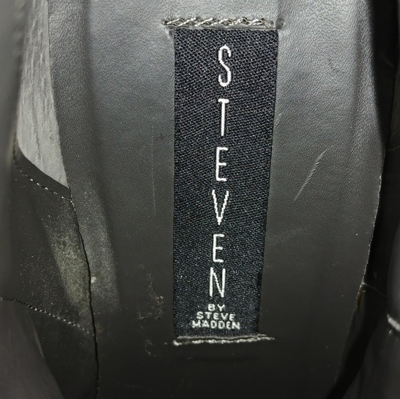 Steve Madden suede booties - Picture 5 of 8